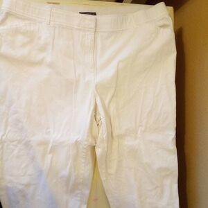 White Capri pants plus size 22. Design Counter Parts